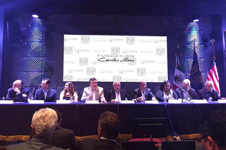 3.4 millones de mexicanos que son elegibles, muchos temen iniciar el proceso de ciudadanización