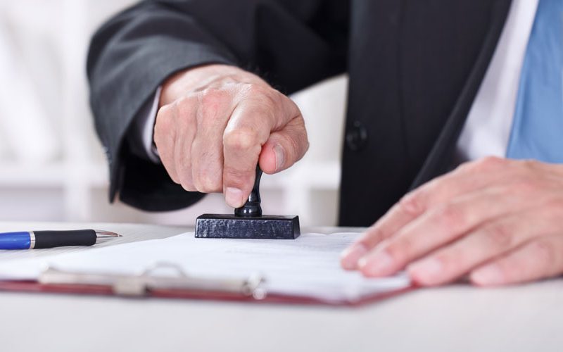 Tramita un poder notarial desde USA, te decimos cómo hacerlo.