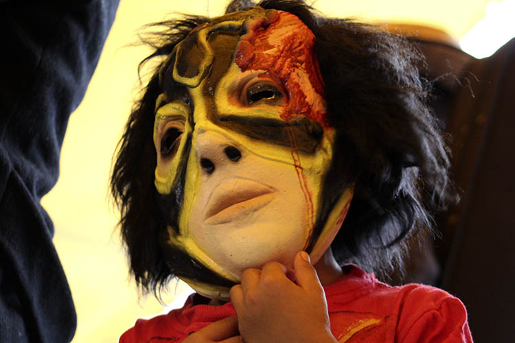 Los niños, también aprenden desde pequeños la importancia de la tradición