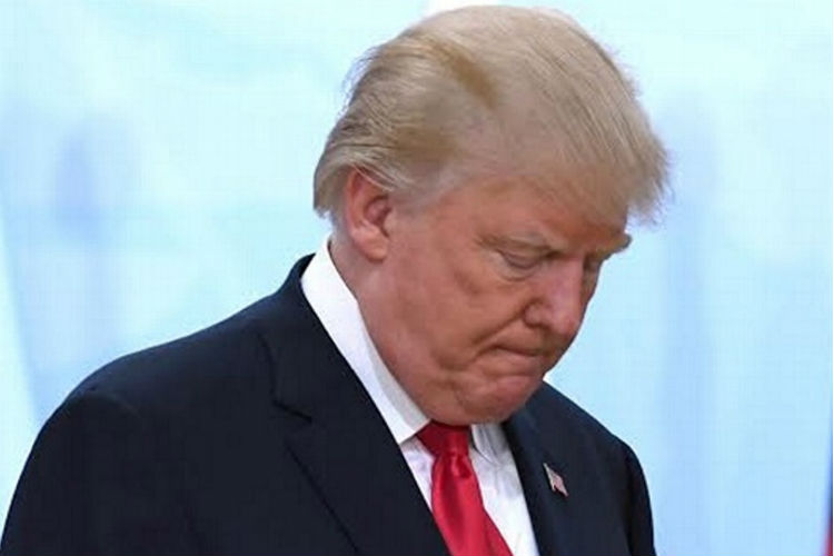 Trump cae casi 100 puestos en la lista de los más ricos de EU