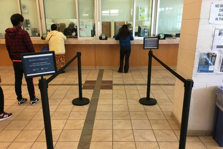 La Oficina de Aduanas y Protección Fronterizas busca facilitar el acceso a las personas que visitan el país durante la temporada navideña.