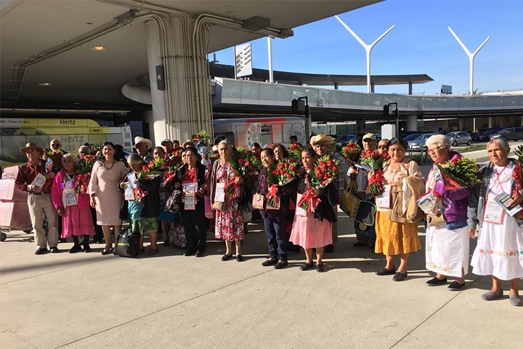El gobierno de Oaxaca realizó este sábado la sexta y séptima Guelaguetza Familiar e Intercambio Cultural Oaxaca en Los Ángeles, California.