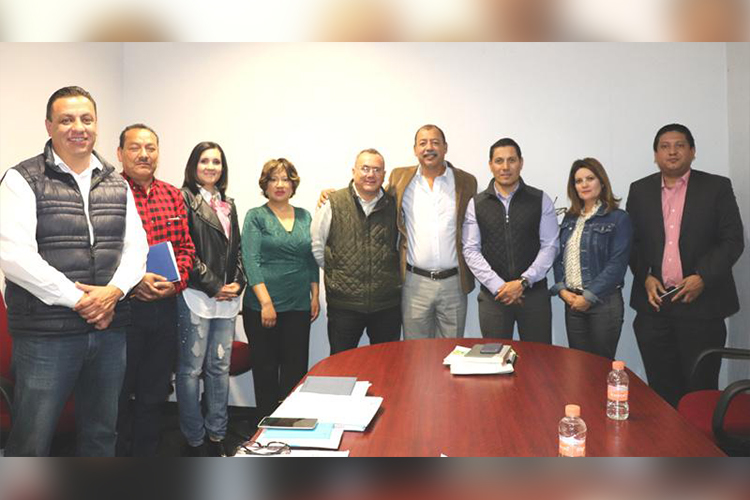 Autoridades de Nayarit se reunieron con funcionarios zacatecanos para conocer y replicar las políticas públicas a favor de los migrantes y sus familias.
