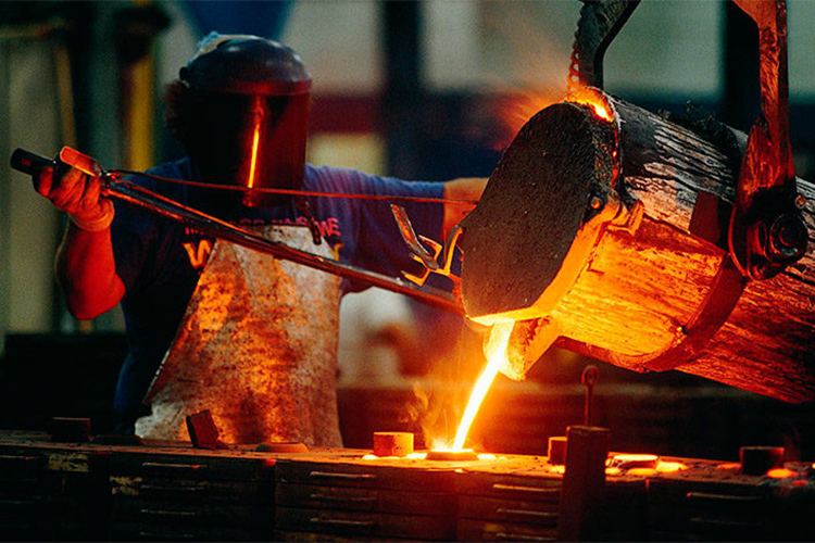 Donald Trump, firmó de forma oficial la imposición de aranceles a las importaciones de acero y aluminio en un 25 y 19% respectivamente, sin embargo, México y Canadá quedaron exentos.