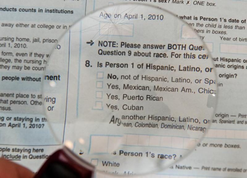 El fiscal de California, Xavier Becerra, demandó al Gobierno Federal por considerar que la demanda sobre el estatus migratorio en el censo 2020 es inconstitucional y orillar a los migrantes a no responder la encuesta.