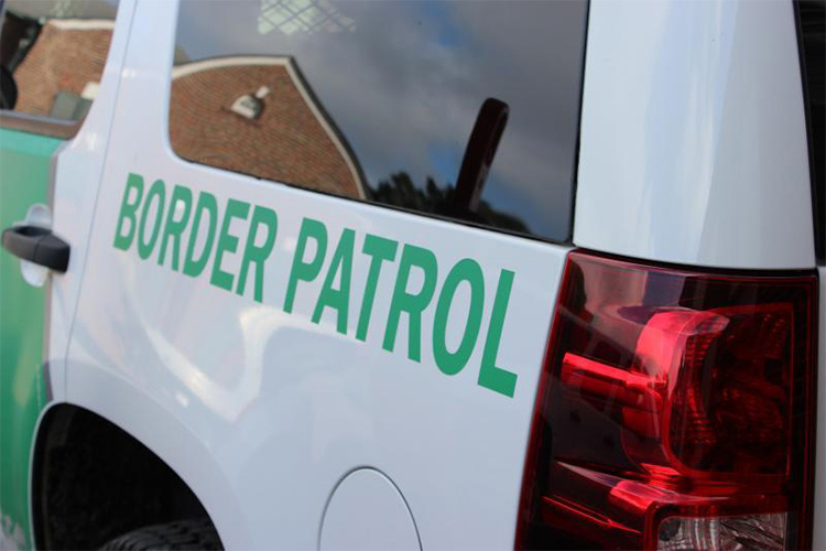 Agentes de la Patrulla Fronteriza, adscritos al Sector de Yuma, arrestaron a un pandillero perteneciente a la Mara Salvatrucha-13 junto a otros 60 inmigrantes.