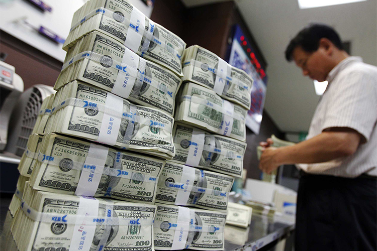 El número de indocumentados en Estados Unidos sería inferior a los 10.8 millones de personas y contribuyen con sus impuestos, a pesar de no beneficiarse de estos programas.