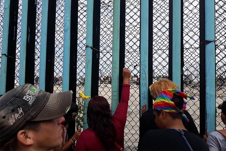 Los integrantes del colectivo saben que no todos podrá recibir una visa humanitaria en EU y es por eso que han pedido apoyo a las autoridades en México.