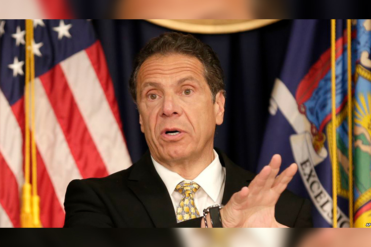 El gobernador de Nueva York, Andrew Cuomo, solicitó a autoridades federales investigar la conducta de agentes migratorios que detuvieron a un repartidor de pizza ecuatoriano la semana pasada, cuando el hombre fue a entregar una pizza en una base militar.