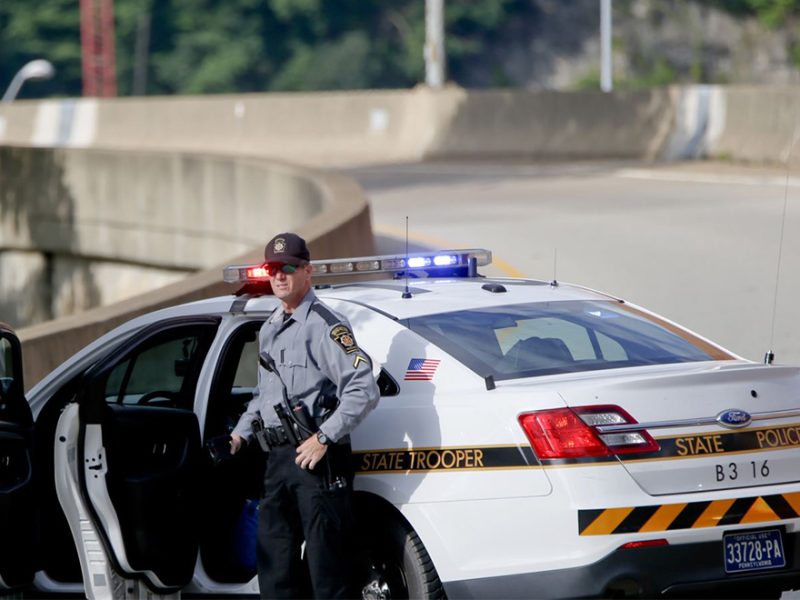 La policía de Pennsylvania tendrá que informar las circunstancias bajo las cuales notifican a los agentes de ICE sobre los arrestos de migrantes