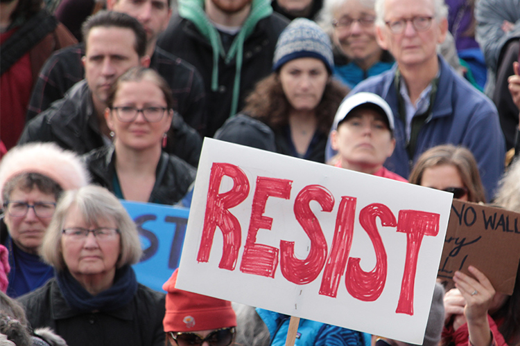 Activistas del grupo Oregonians for Immigration Reform lograron reunir las firmas necesarias para llevar a votación la vigencia de las políticas santuario en Oregón.