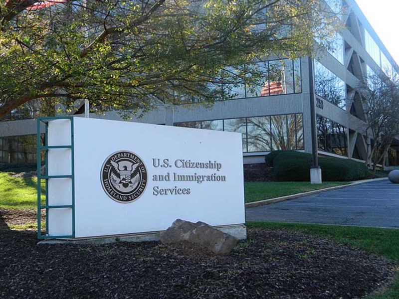 La USCIS otorgó los subsidios a través de dos oportunidades de fondos competitivas