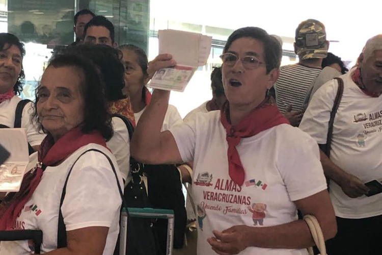 Desde su lanzamiento, Almas Veracruzanas se convirtió en una esperanza para cientos de migrantes que no han visto a sus padres en décadas