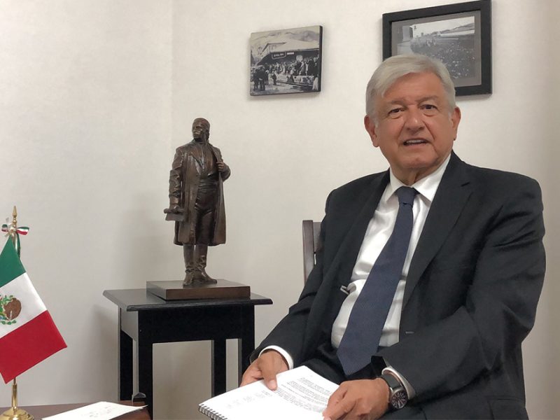 AMLO declaró que a las personas que dejan sus lugares de origen por necesidad hay que darles oportunidades y por eso les ofrecerá empleo