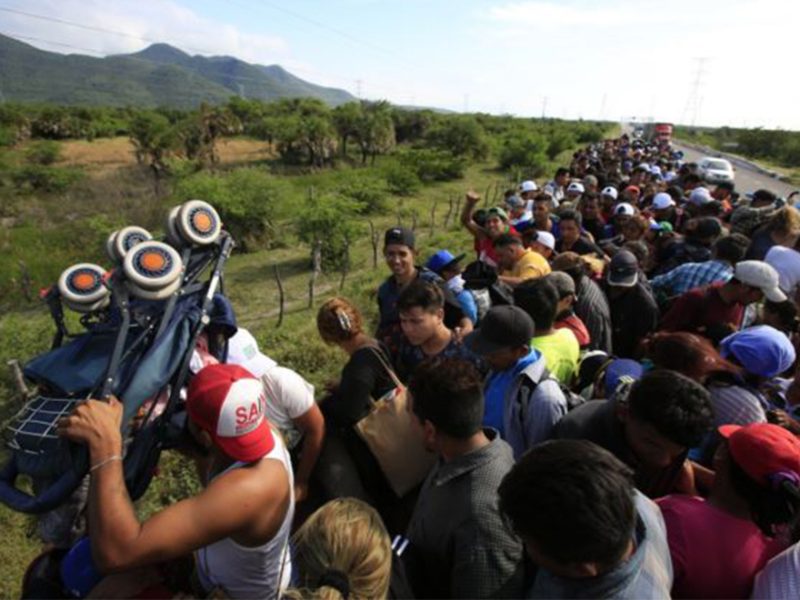La falta de condiciones en Oaxaca y el poco apoyo del Gobierno de México provocaron que la caravana de migrantes tuviera que modificar su ruta