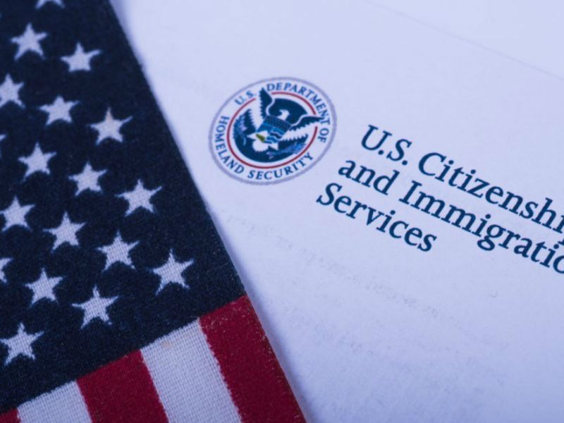 USCIS ha realizado diversas modificaciones a sus políticas y el rechazo de una solicitud puede implicar el inicio de un proceso de deportación