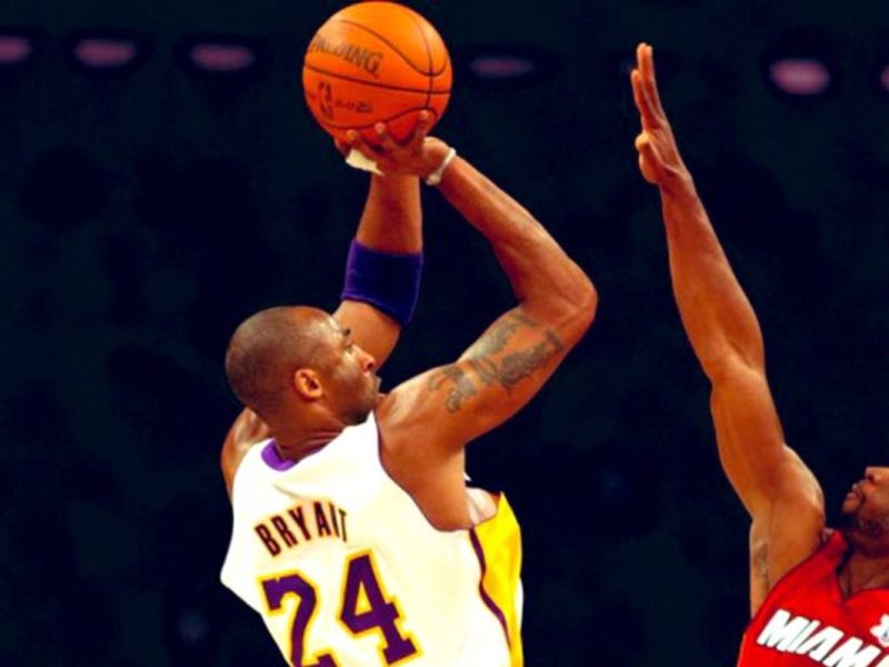 Kobe Bryant es considerado uno de los mejores jugadores de la NBA, durante 20 años jugó con los Lakers, y fue elegido en la primera ronda de draft de 1996