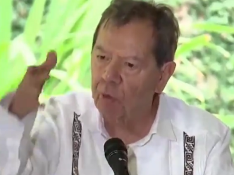 Diputado Porfirio Muñoz Ledo en conferncia de prensa en Tapachula