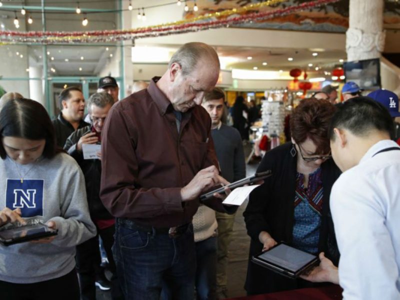 Comienzan primarias demócratas en Nevada AP VOA