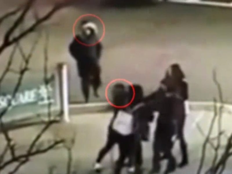 Atacan a madre e hija en Boston