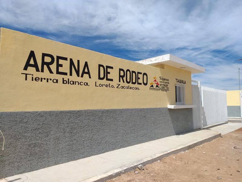 Reciben loretenses obras del programa 2x1