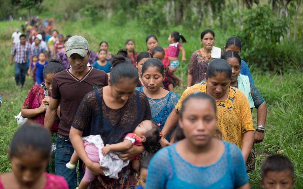 La procesión fúnebre para Jakelin, 25 de diciembre de 2018. Fotografía de Jeff Abbott