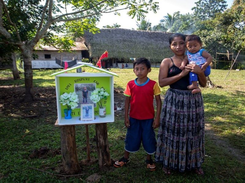 Mamá y hermanos de Jakelin, niña Guatemalteca