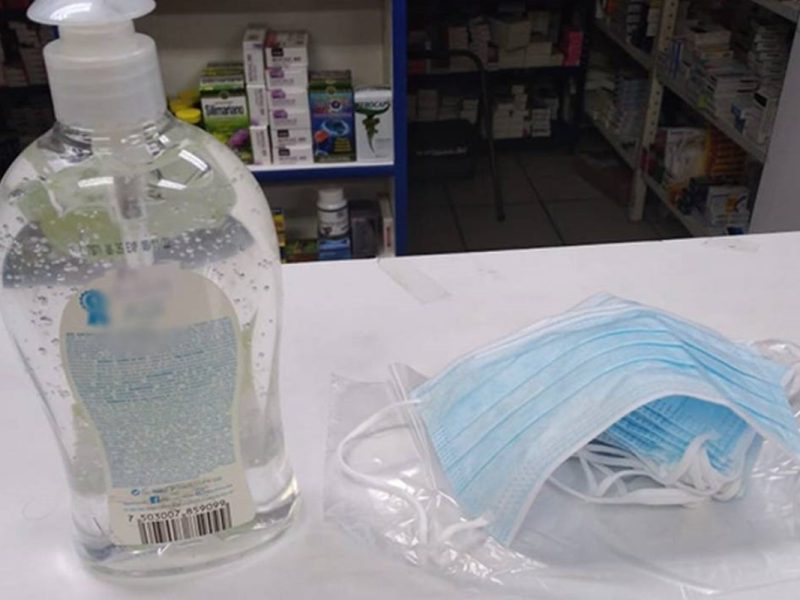 gel antibacterial y cubreboca