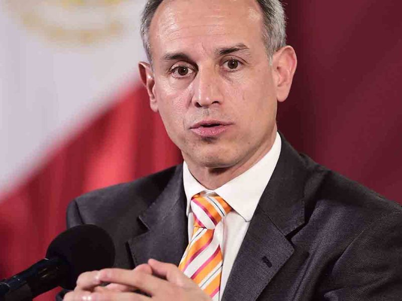 Foto-López_Gattel_conferencia_informe-1