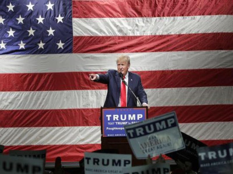 Voto de Trump de suspender inmigración deja muchas preguntas