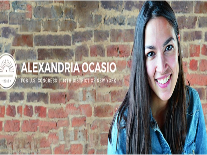 Ante críticas, la congresista Alejandra Ocasio-Cortez alza la voz