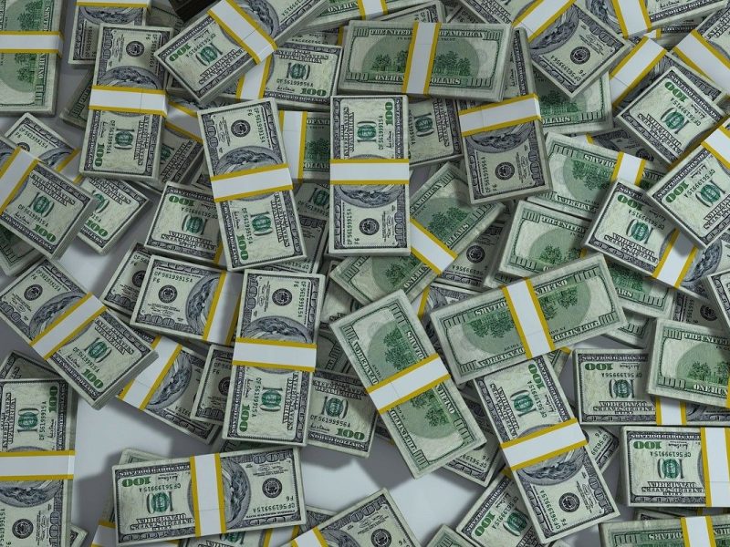 EEUU aprueba paquete de alivio por 484 mil millones de dólares