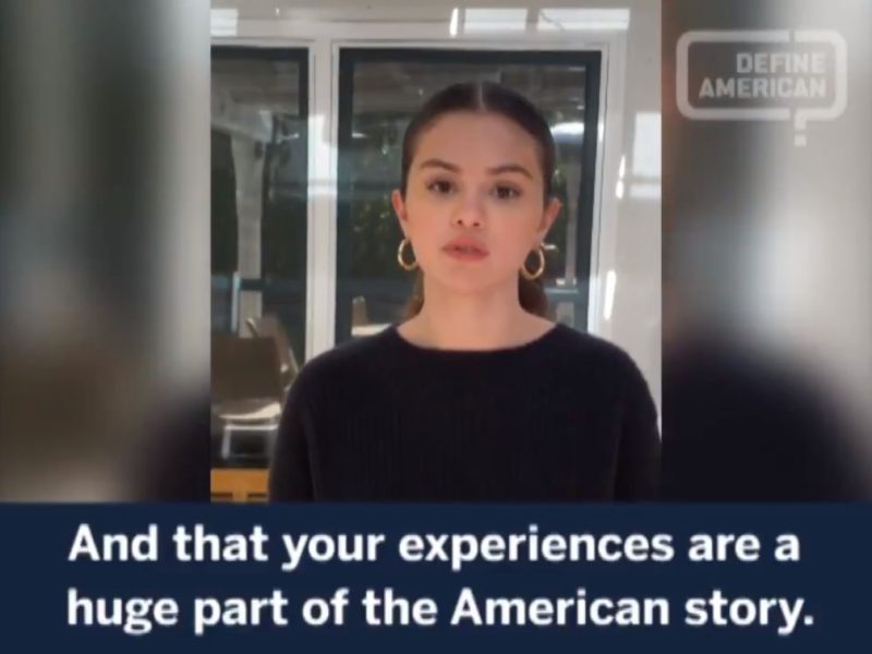 Selena Gomez envía mensaje a los graduados de familias migrantes