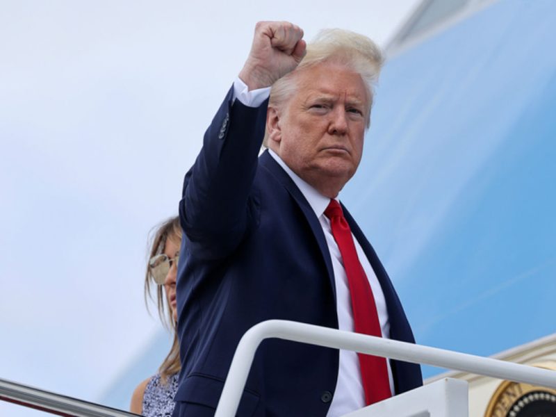 Trump amenaza con “regular fuertemente” o cerrar las redes sociales Reuters VOA