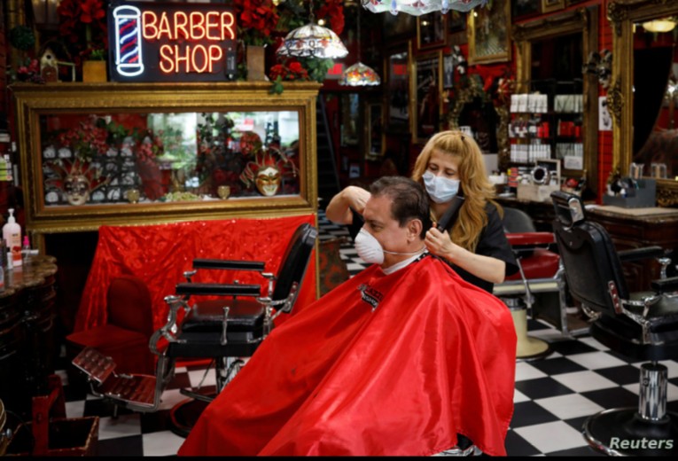 Miami reabre mientras sigue sumando nuevos casos de coronavirus