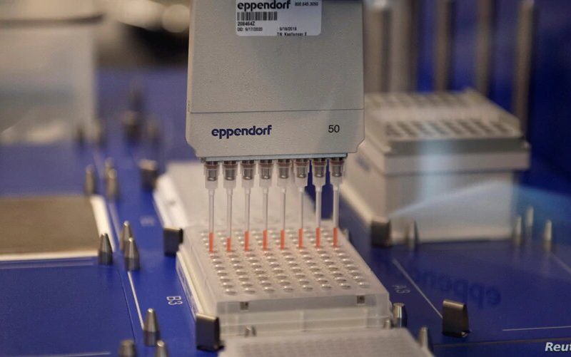 La OMS ya había advertido sobre los riesgos de tomar hidroxicloroquina para tratar el Covid-19. Foto: Voz de América