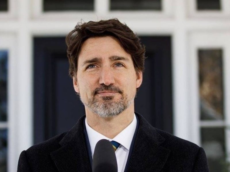 Justin Trudeau analiza otorgar nacionalidad a trabajadores agrícolas