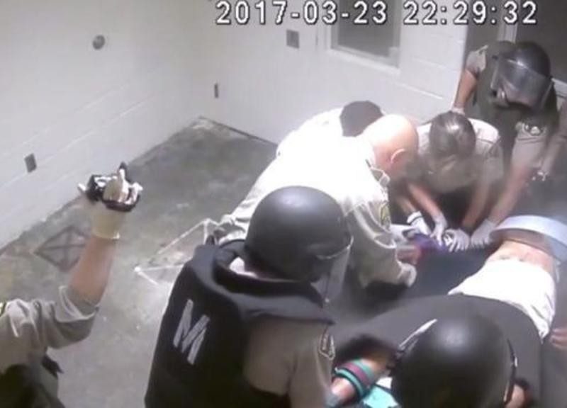 Policías de California torturan por 44 horas a un hombre de origen hispano