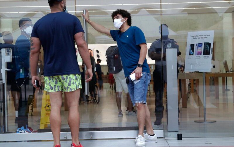 Florida, Texas y Arizona han registrado aumentos de más de mil casos de Covid-19 en un solo día. Foto: Voz de América