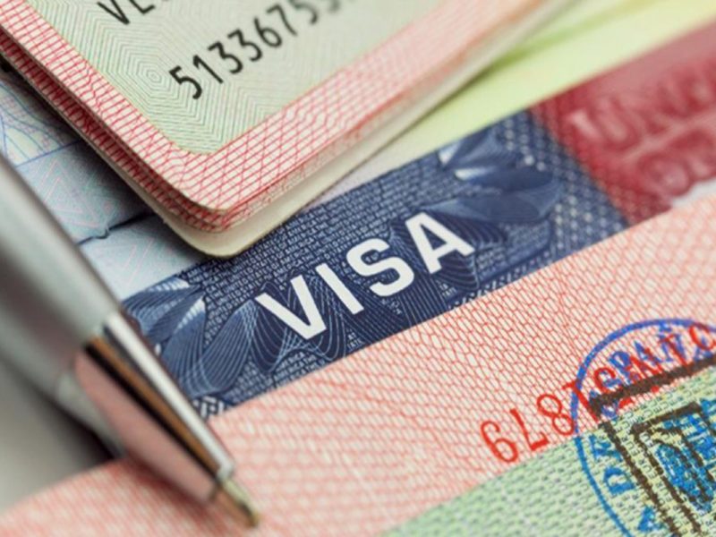 5 cosas de la decisión de Trump sobre las visas de trabajo
