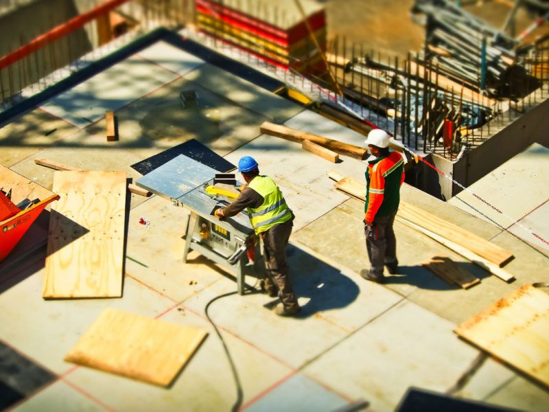 construction-trabajadores pixabay