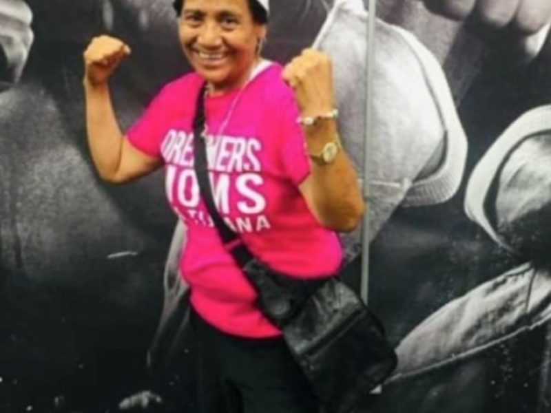 Ayuda a cubrir los gastos médicos de la activista Esther Morales