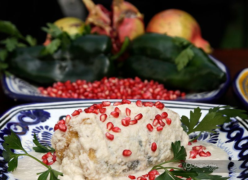 Arranca temporada de chiles en nogada con ventas a domicilio
