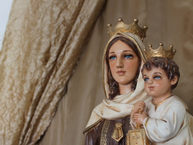 Conoce la historia de la Virgen del Carmen, una de las patronas más queridas por los creyentes