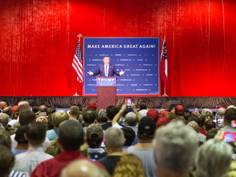 Trump insiste en la ley de inmigración basada en el mérito