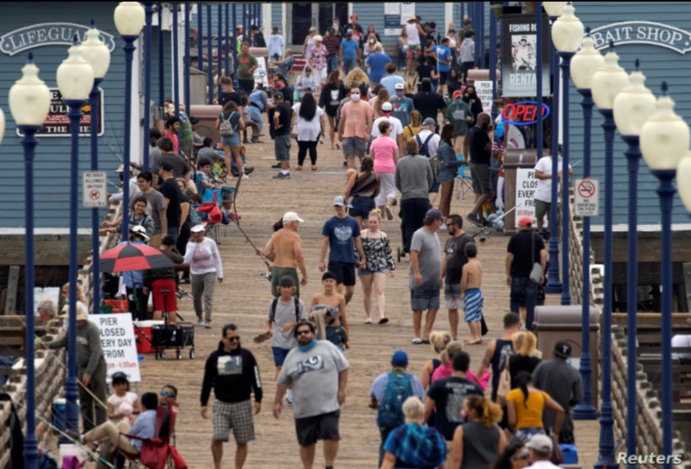 EEUU registra más de mil muertes por Covid en un día