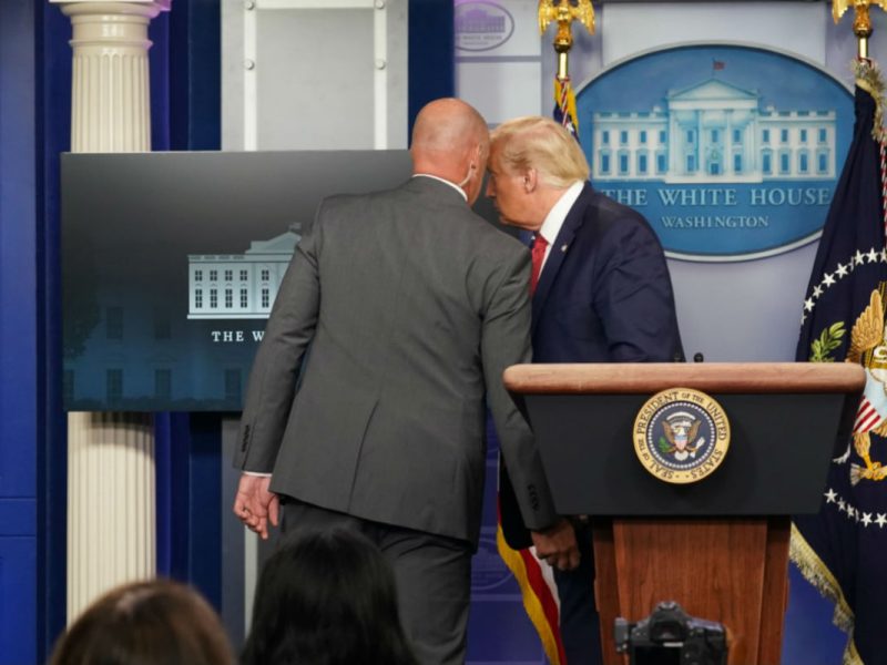 Trump Reuters rueda de prensa interrumpida VOA
