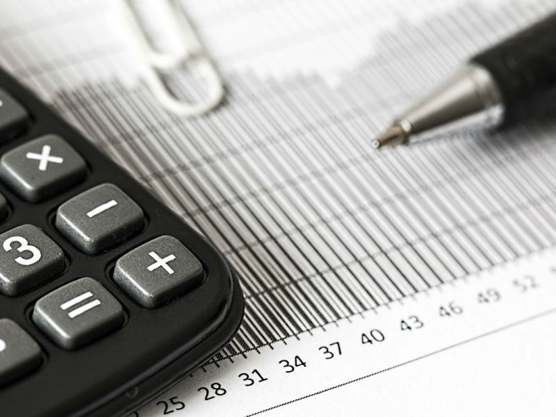 calculator-impuestos-Pixabay