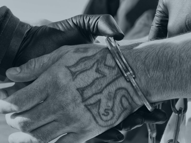 ICE y FBI detienen a 10 integrantes de la Mara Salvatrucha por agresión y tráfico sexual a una menor de edad