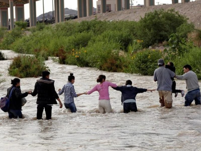 Debido a la pandemia, migrantes recurren a coyotes para regresar a sus países
